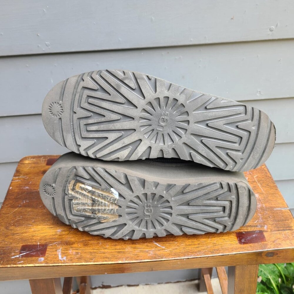 Ugg Neumel Platform Chelsea Boot Forest Night Siz… - image 4